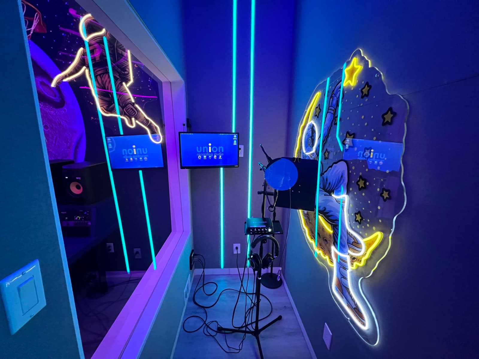 Cosmo Studio — photo 2