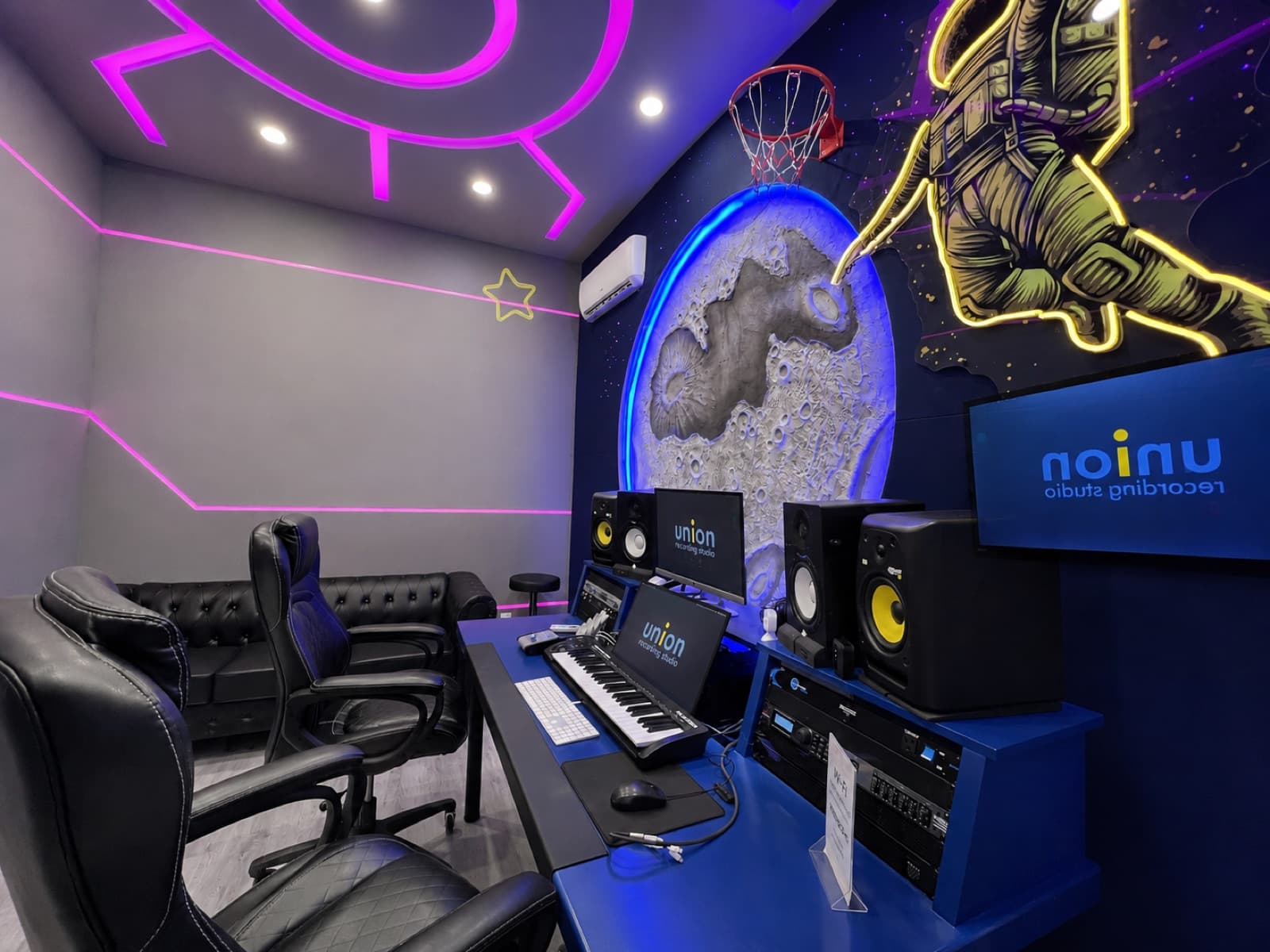 Cosmo Studio — photo 3